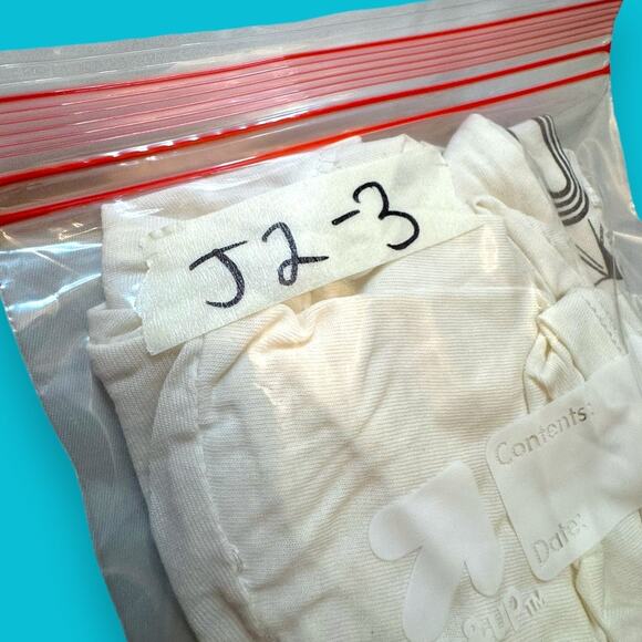 The Golden Girls Official Stay Golden White Graphic T-Shirt Size XL - Picture 5 of 5